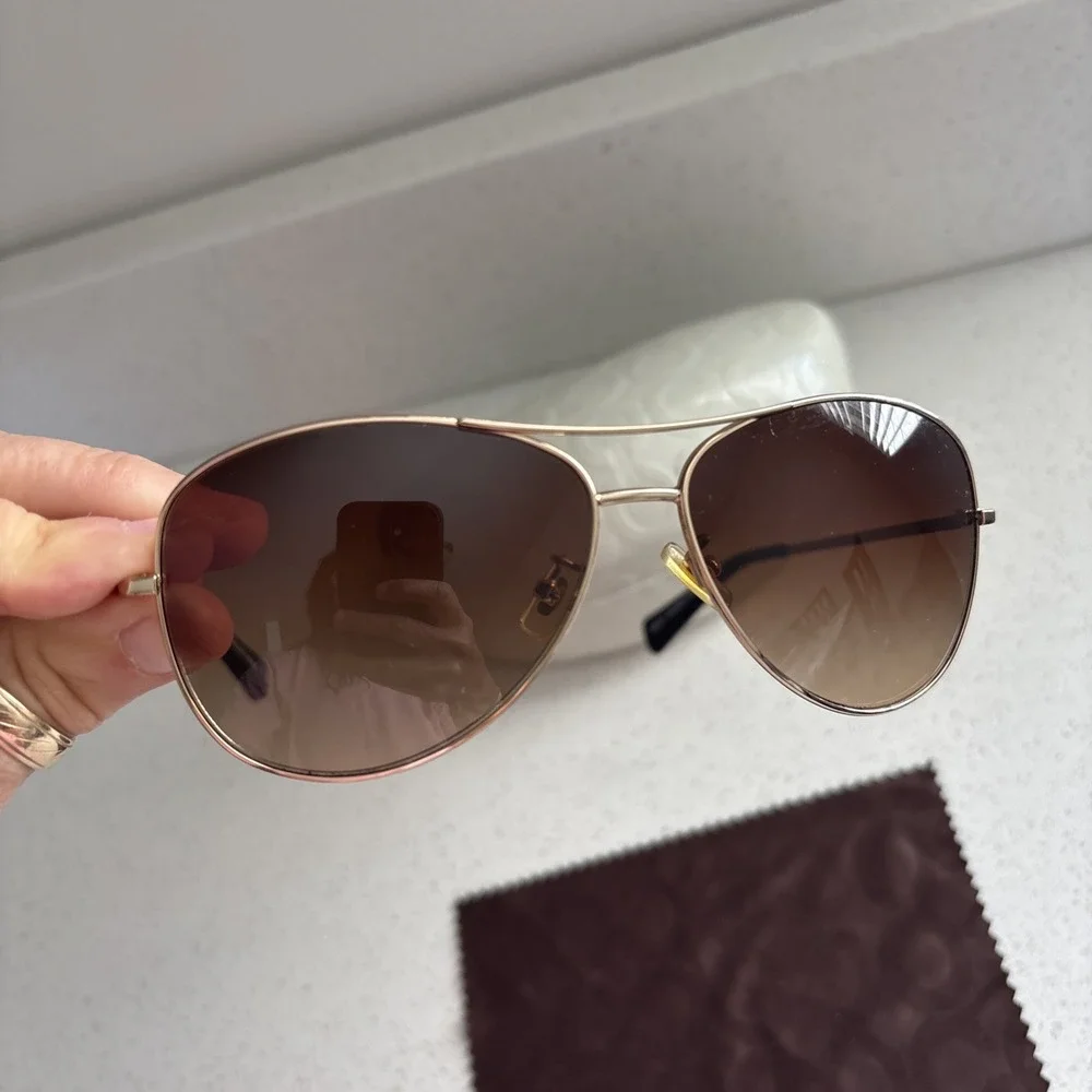 Coach Gold Aviator Sunglasses HC 7028 (L915) Jaclyn 9099/13 Clamshell Case